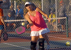 pickleball_womens_doubles_laura_serve_pbc